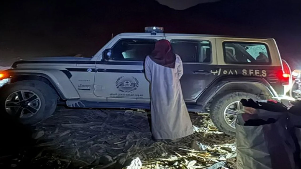 ضبط 3 مواطنين بمخالفات بيئية في محمية الملك عبدالعزيز والمدينة المنورة
